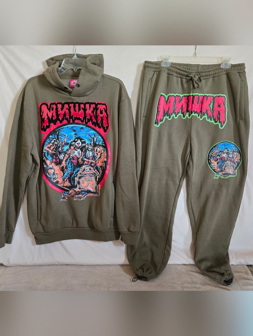 MISHKA MNWKA x SLAYER MATCHING SWEATSHIRT & SWEATPANTS SET * SZ.L